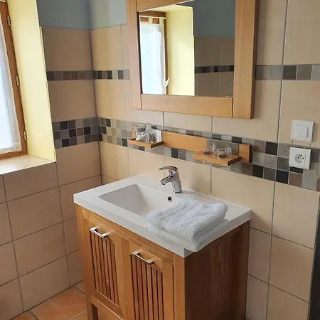 Gite De 9 Personnes Avec Piscine *