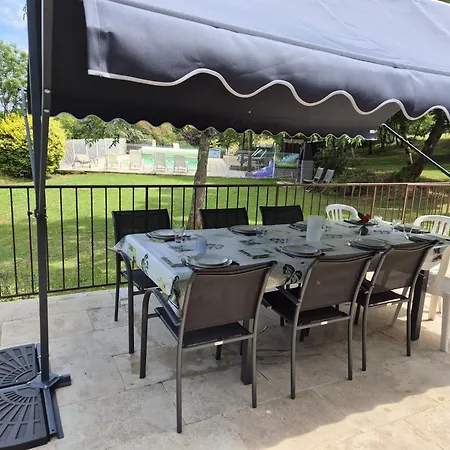 De 9 Personnes Avec Piscine *