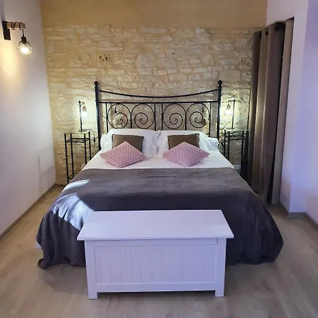 De 9 Personnes Avec Piscine Salviac