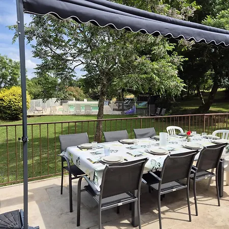 De 9 Personnes Avec Piscine Holiday home