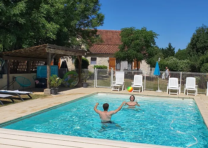 De 9 Personnes Avec Piscine Σπίτι διακοπών