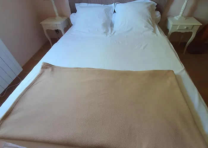 De 9 Personnes Avec Piscine